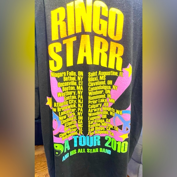 2010 RINGO STARR & HIS ALL STARR BAND Concert Tour (2X) T-Shirt EDGAR
WINTER - Picture 5 of 6